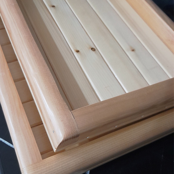 سینی سرو چوبی مدل nr2024، مجموعه 2 عددی، ابعاد سینی بزرگ 30×34 سانتیمتر و ابعاد سینی کوچک 30×22 سانتیمتر