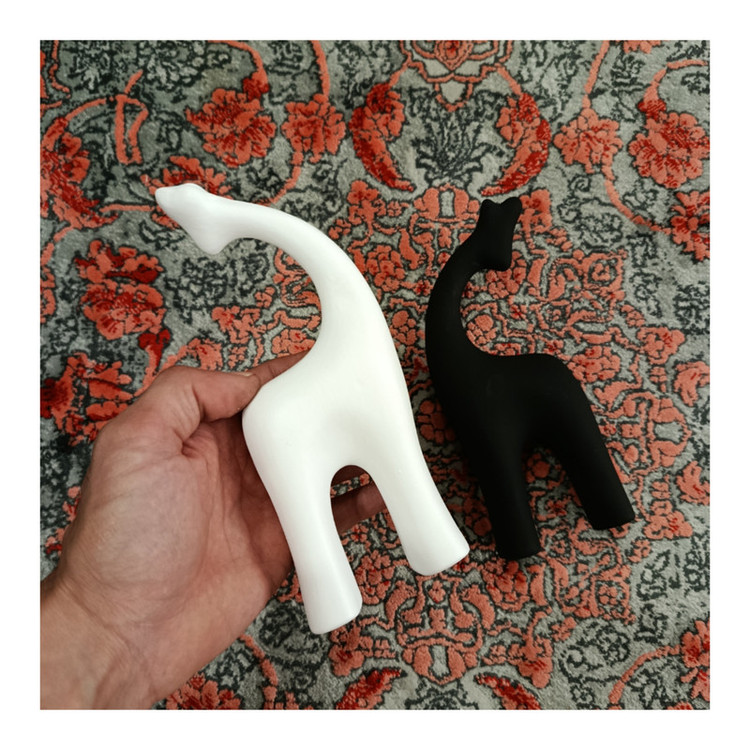 مجسمه مدل زوج زرافه مینیمال بسته ۲ عددی