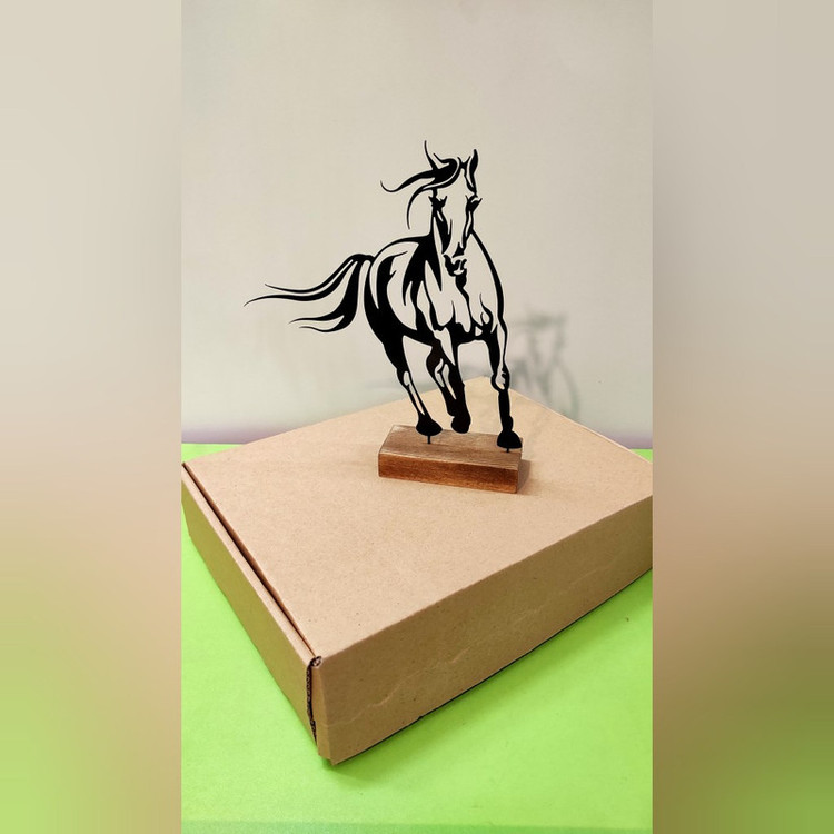تندیس نیتا متال مدل اسب شبدیز