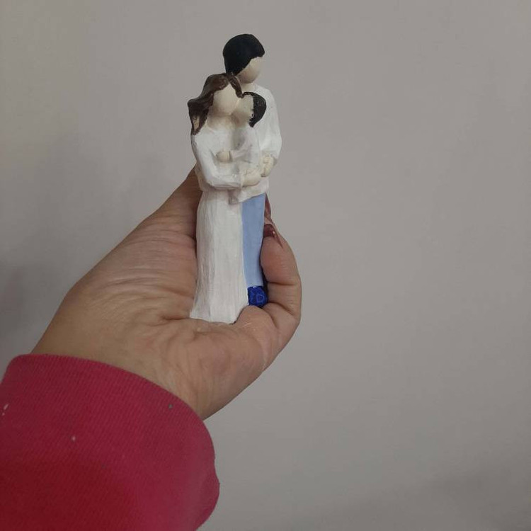 مجسمه سنگی مدل زوج و کودک
