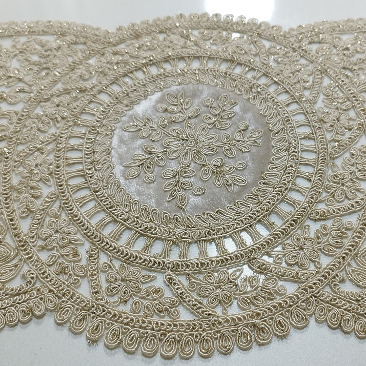 ست رومیزی سه تکه مدل قیطان دوزی طرح گلپر