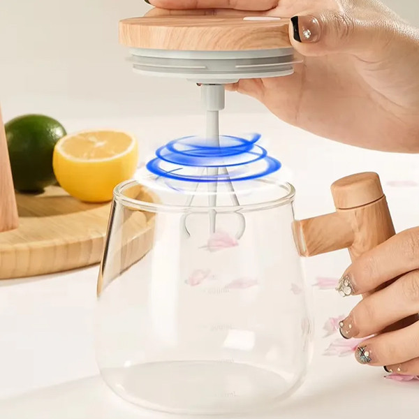 ماگ طرح همزن دار مدل EM-CUP