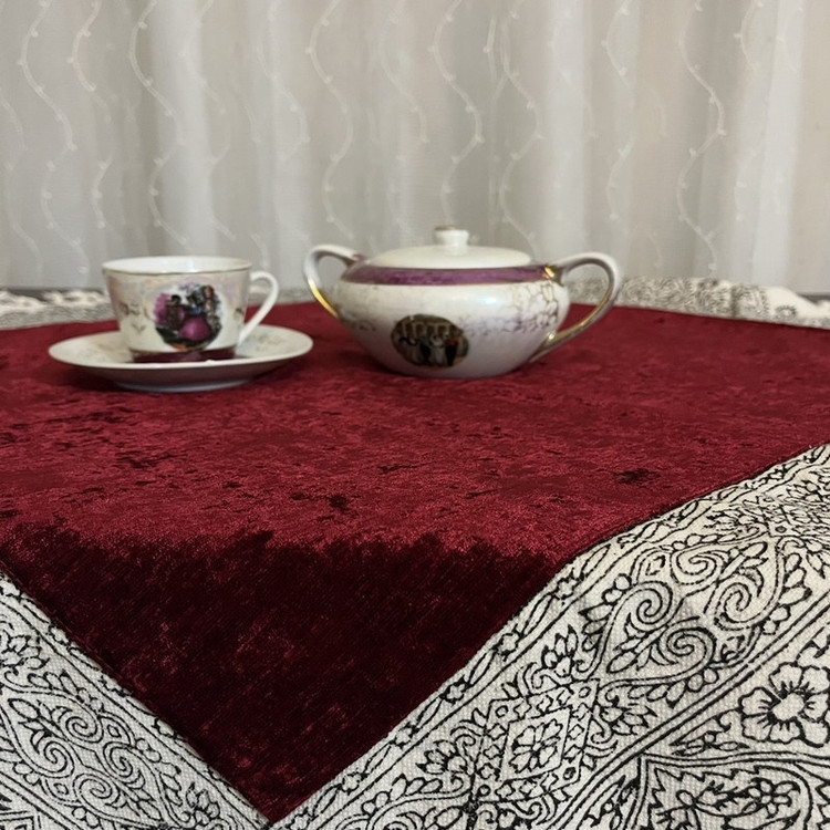 رومیزی مدل مخمل و قلمکار سایز 80x80 سانتیمتر