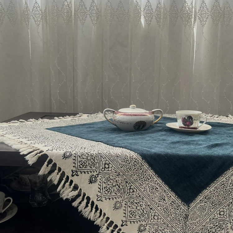 رومیزی مدل مخمل و قلمکار سایز 80x80 سانتیمتر