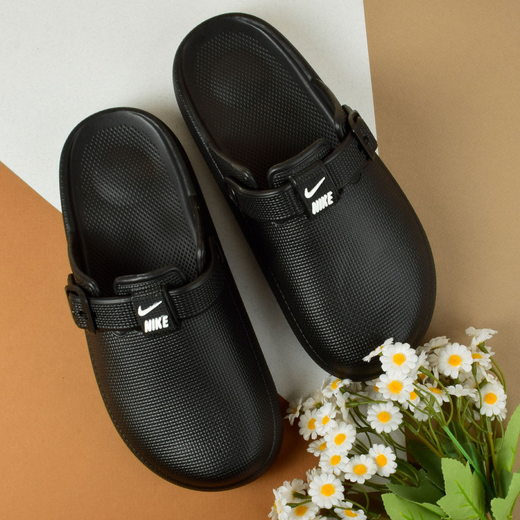دمپایی حمام مدل جلو بسته UGG BK.1993