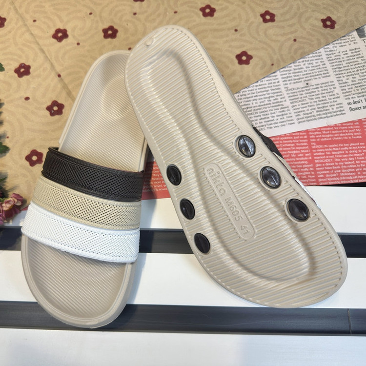 دمپایی حمام بچگانه نیکتا مدل آرش کد Cr-04
