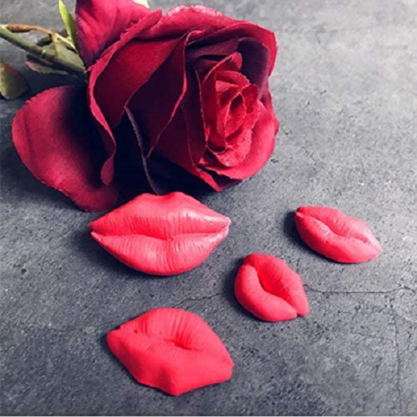 قالب شیرینی بهگز مدل لب