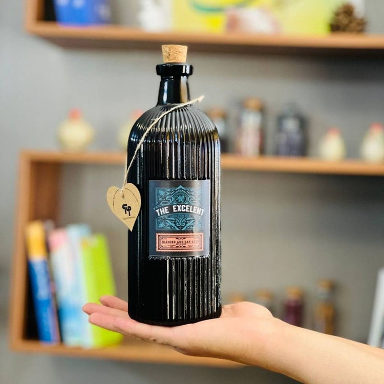 بطری مدل استوانه