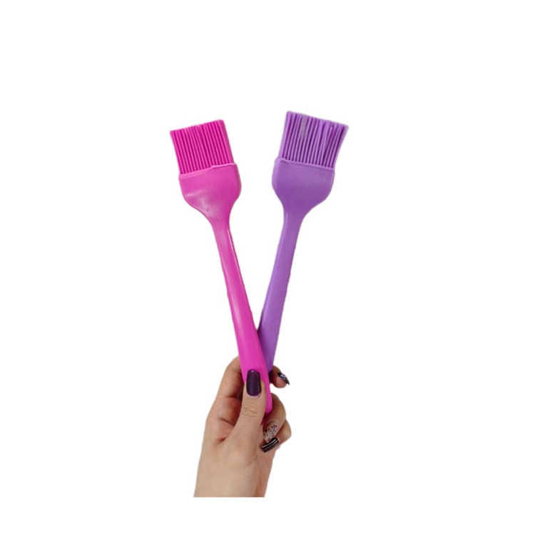 لیسک و فرچه مدل سیلیکونی p908 مجموعه دو عددی